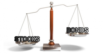 This image, “balance scale” is copyright (c) 2011 winnifredxoxo, adapted, and made available under a Attribution 2.0 Generic License